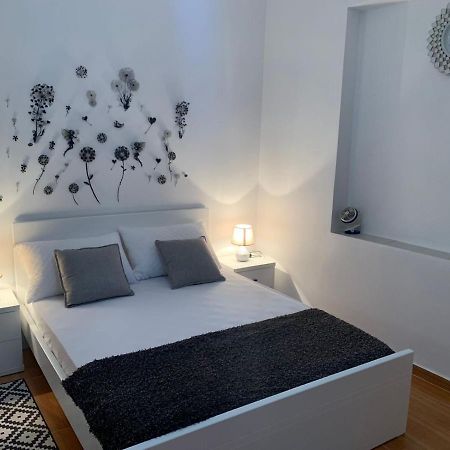 Vjola Apartments 2 Sarande Bagian luar foto